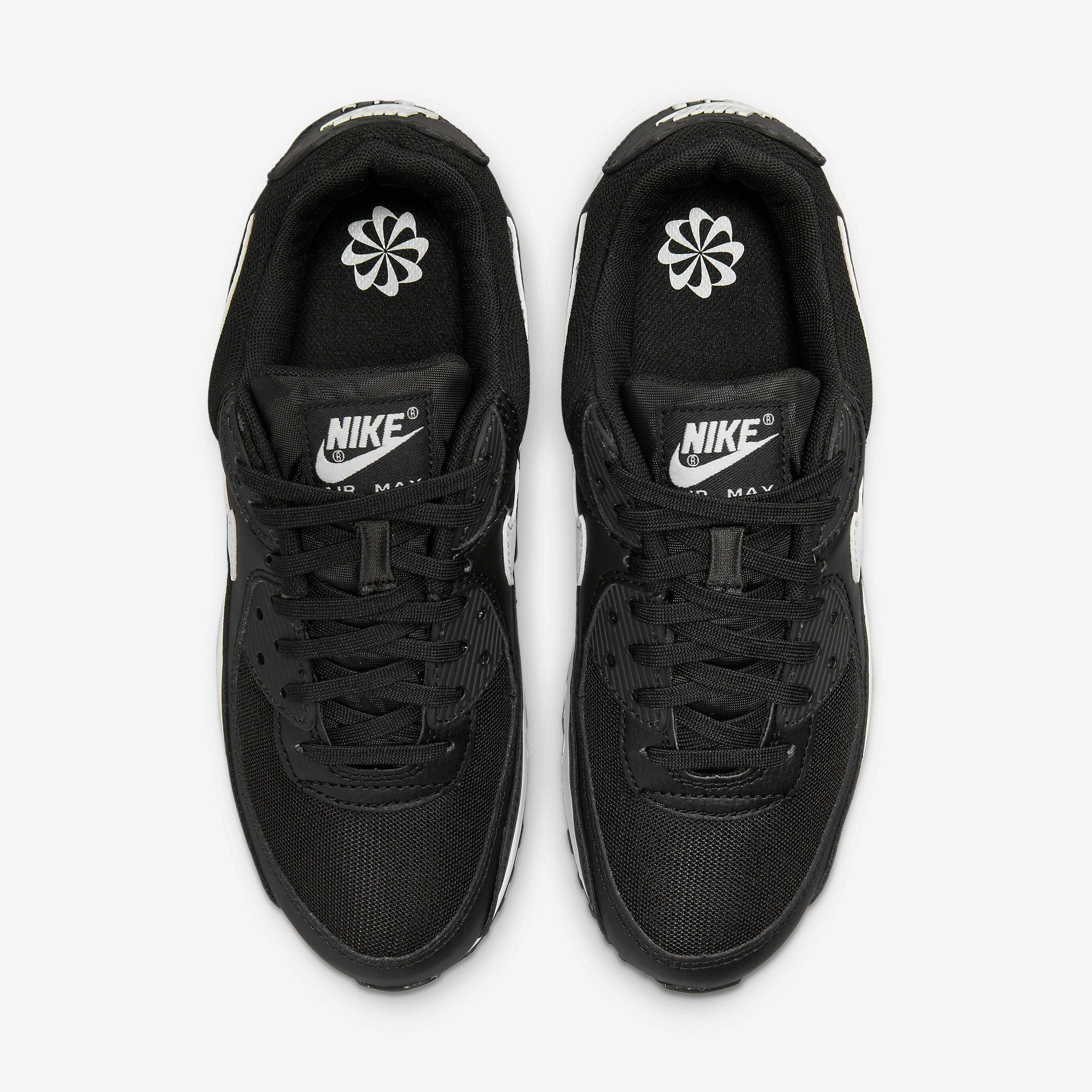 Nike Air Max 90 Next Nature “Black/White”