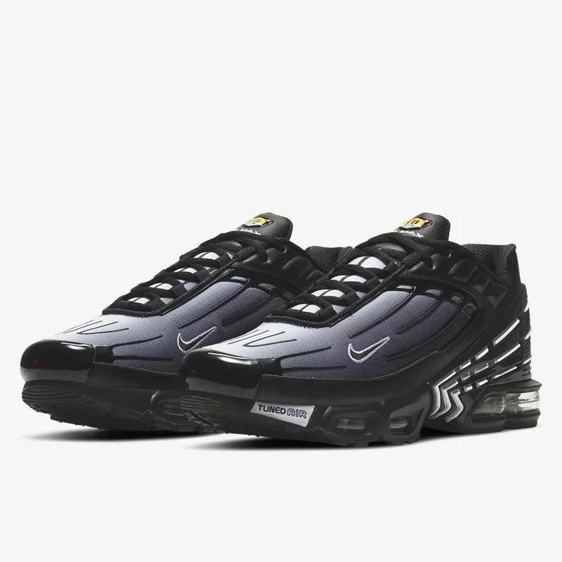 Nike Air Max Plus III Black White - KICKSLOCKERS