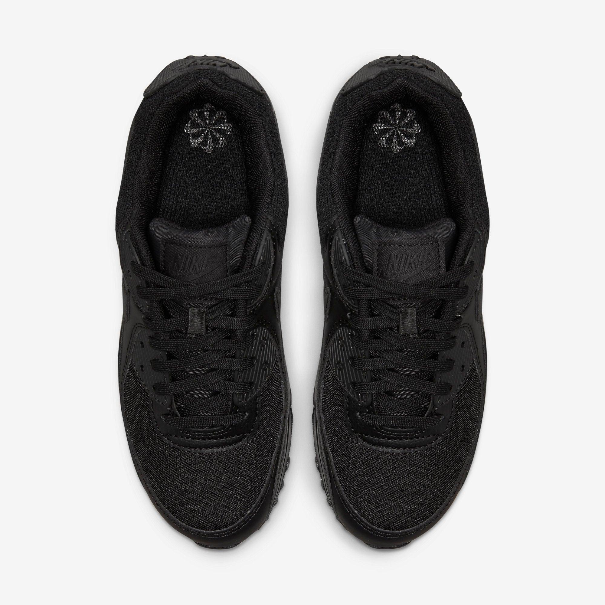 Nike Air Max 90 Next Nature “Triple-Black